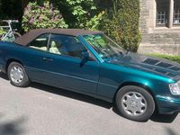 Gebraucht Mercedes E200 136 PS (100 kW) 1995 Grün Cabrio