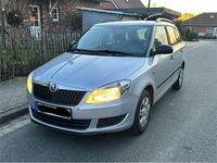 Gebraucht Skoda Fabia 69 PS (50 kW) 2014 Silber Kombi
