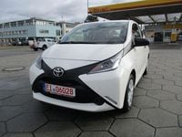 Gebraucht Toyota Aygo 69 PS (50 kW) 2017 Weiß Kleinwagen