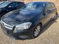 Gebraucht Mercedes A180 109 PS (80 kW) 2015 Schwarz Limousine