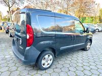 Gebraucht Fiat Doblò 90 PS (66 kW) 2012 Schwarz Van / Kleinbus