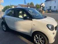 Gebraucht Smart ForFour Passion 71 PS (52 kW) 2015 Schwrz/weiß Kleinwagen
