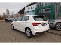 Gebraucht Skoda Fabia Active 81 PS (59 kW) 2021 Candyweiss Limousine