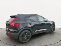 Gebraucht Volvo XC40 Plus 163 PS (119 kW) 2025 Schwarz SUV