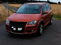 Gebraucht VW Touran Cross 140 PS (102 kW) 2010 Orange Van / Kleinbus