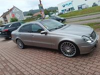 Gebraucht Mercedes E200 122 PS (89 kW) 2003 Beige Limousine
