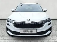 Neu Skoda Karoq Selection 150 PS (110 kW) 2026 Moonweiß metallic SUV