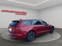 Gebraucht Volvo V60 Plus 253 PS (186 kW) 2023 Rot Kombi