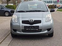 Gebraucht Toyota Yaris Cool 69 PS (50 kW) 2007 Silber Kleinwagen