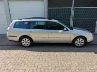 Gebraucht Ford Mondeo Trend 131 PS (96 kW) 2003 Kristallsilber metallic Kombi