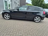 Gebraucht BMW 123 Advantage 204 PS (150 kW) 2011 Schwarz Kleinwagen