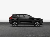 Neu Volvo XC40 Plus 163 PS (119 kW) 2026 Schwarz SUV