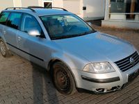 Second-hand VW Passat 101 CP (74 kW) 2005 Argintiu Break