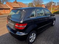 Gebraucht Mercedes B180 116 PS (85 kW) 2010 Schwarz Van / Kleinbus
