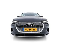 Gebraucht Audi e-tron Advanced 300 kW (408 PS) 2022 Grau SUV