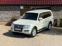 Gebraucht Mitsubishi Pajero Plus 200 PS (147 kW) 2015 Grönlandweiss (p) SUV