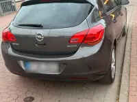 Gebraucht Opel Astra 101 PS (74 kW) 2011 Grün Kombi
