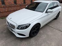 Gebraucht Mercedes C220 170 PS (125 kW) 2015 Weiß Limousine