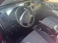 Gebraucht Mitsubishi Space Star 98 PS (72 kW) 2004 Rot Van / Kleinbus