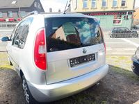 Gebraucht Skoda Roomster 90 PS (66 kW) 2011 Silber Van / Kleinbus
