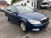 Gebraucht Skoda Octavia 105 PS (77 kW) 2010 Blau Kombi