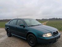 Gebraucht Skoda Octavia 75 PS (55 kW) 1998 Grün Limousine