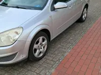 Gebraucht Opel Astra 125 PS (91 kW) 2007 Silber Kombi