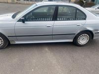 Gebraucht BMW 520 Basis 150 PS (110 kW) 1998 Silber Limousine