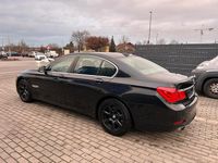 Gebraucht BMW 730 245 PS (180 kW) 2010 Schwarz Limousine