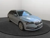 Gebraucht Skoda Superb Style 200 PS (147 kW) 2023 Grau Kombi