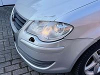 Gebraucht VW Touran Freestyle 102 PS (75 kW) 2010 Weiß Van / Kleinbus