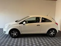 Gebraucht Opel Corsa Edition 69 PS (50 kW) 2010 Weiß Kleinwagen