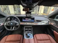 Gebraucht BMW 750e M Sport 489 PS (359 kW) 2025 Black sapphire Limousine