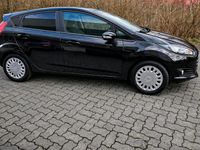 Gebraucht Ford Fiesta 80 PS (58 kW) 2014 Schwarz Kleinwagen