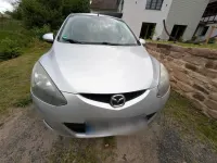 Gebraucht Mazda 2 75 PS (55 kW) 2009 Silber Kleinwagen