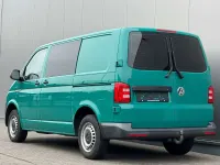 Gebraucht VW Transporter 114 PS (83 kW) 2018 Smaragdgruen Van