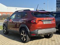 Neu Dacia Duster Journey 101 PS (74 kW) 2025 Terracottabraun SUV