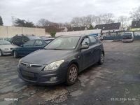 Gebraucht Hyundai i30 Comfort 109 PS (80 kW) 2007 Steel gray Kleinwagen