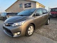 Gebraucht Toyota Verso 111 PS (81 kW) 2017 Grau Van / Kleinbus