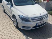 Gebraucht Mercedes B200 136 PS (100 kW) 2012 Weiß Kleinwagen