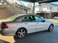 Gebraucht Mercedes E200 122 PS (89 kW) 2005 Silber Limousine