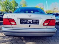 gebraucht Mercedes E230 