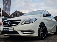 Gebraucht Mercedes B220 170 PS (125 kW) 2012 Weiß Van / Kleinbus