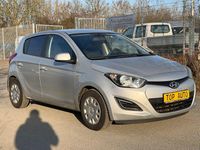 Gebraucht Hyundai i20 86 PS (63 kW) 2012 Silber Kleinwagen
