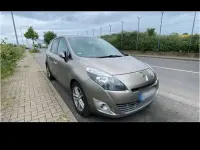 Gebraucht Renault Scénic III 110 PS (80 kW) 2010 Gold Limousine