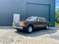 Gebraucht Mercedes 240 Classic 72 PS (52 kW) 1980 Braun Limousine