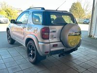 Gebraucht Toyota RAV4 116 PS (85 kW) 2005 Silber SUV