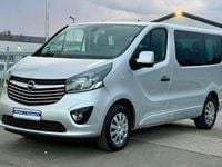 Gebraucht Opel Vivaro 145 PS (106 kW) 2015 Silber Van / Kleinbus