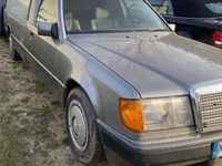Second-hand Mercedes E250 90 CP (66 kW) 1992 Gri