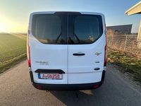 Gebraucht Ford Transit Custom 105 PS (77 kW) 2018 Weiß Van / Kleinbus